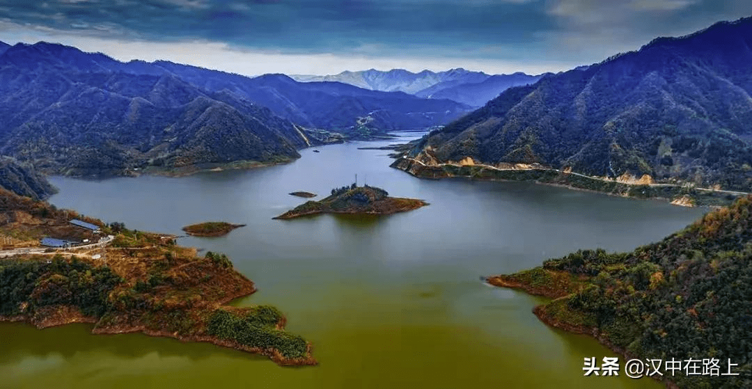 高峡出平湖,多图带你"饱览"汉中三河口水库秀色