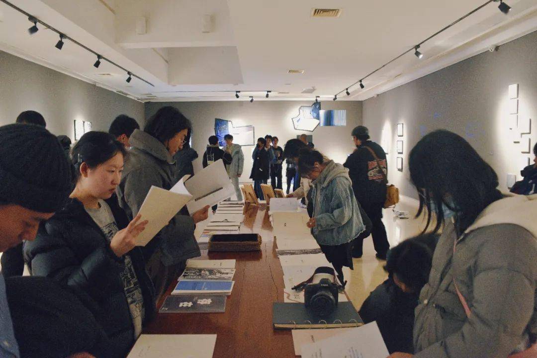 美展鲁迅美术学院影像艺术学院艺术家工作坊教学汇报展顺利展出