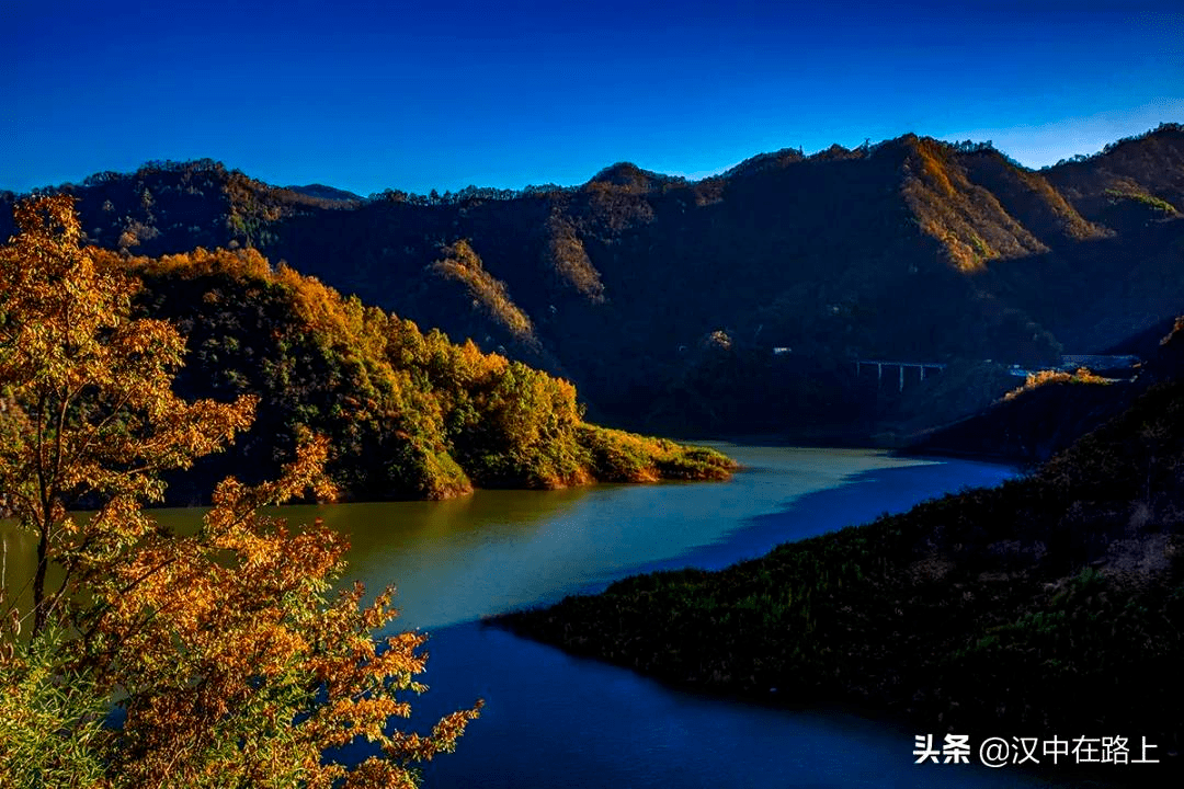 高峡出平湖,多图带你"饱览"汉中三河口水库秀色