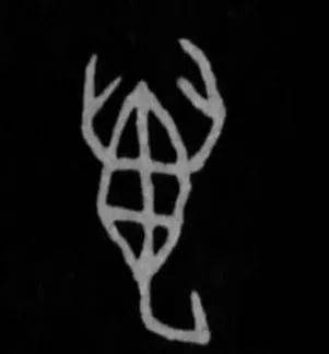 甲骨文就像一个蝎子形,上部是两个"钳子",中间是蝎的身子,下部是蝎尾.