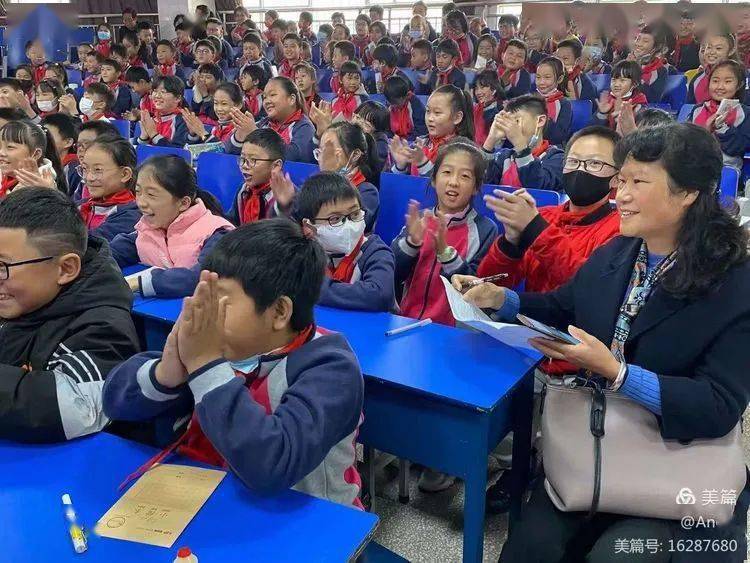 我为青少年办实事七玉溪市红领巾讲师团走进通海县秀山第二小学