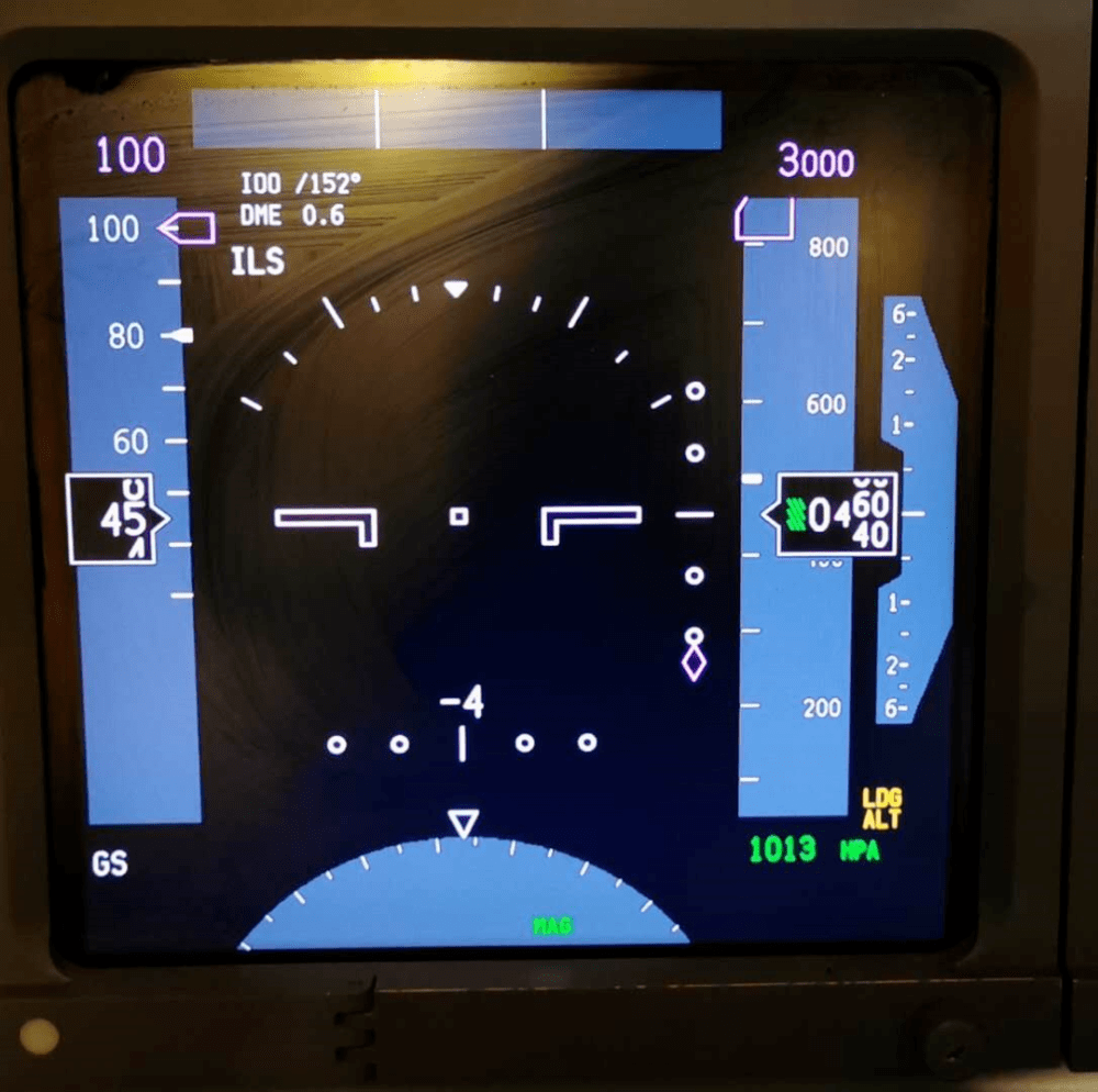 机场无线电高度表地面显示高度测量是4到底是怎么回事