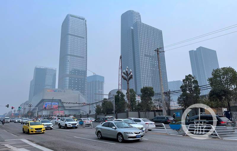 现场打探丨重庆最大的商圈中央公园商圈揭开红盖头重庆渝北吾悦广场