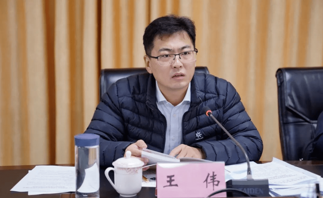 解放思想 转变作风 提升能力 | 兰宏主持召开上思县委常委会(扩大)