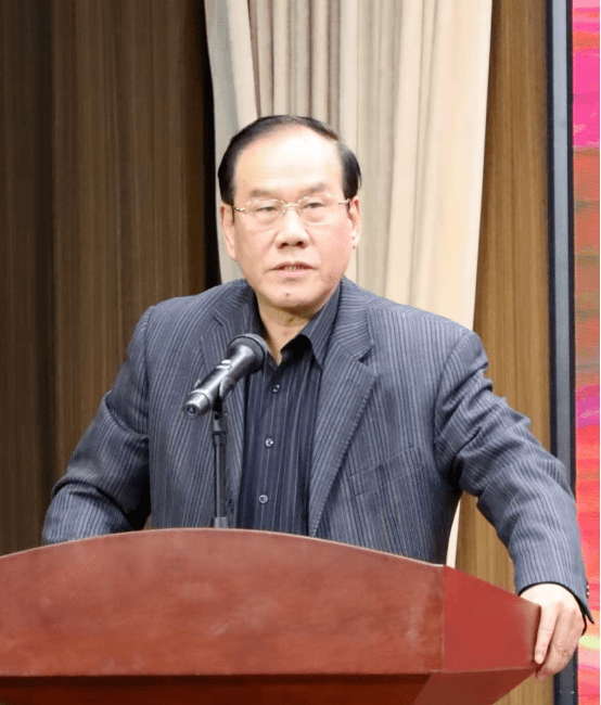 河北省社会信用体系建设智库专家,邢台市委原书记董经纬表示,邢台交建