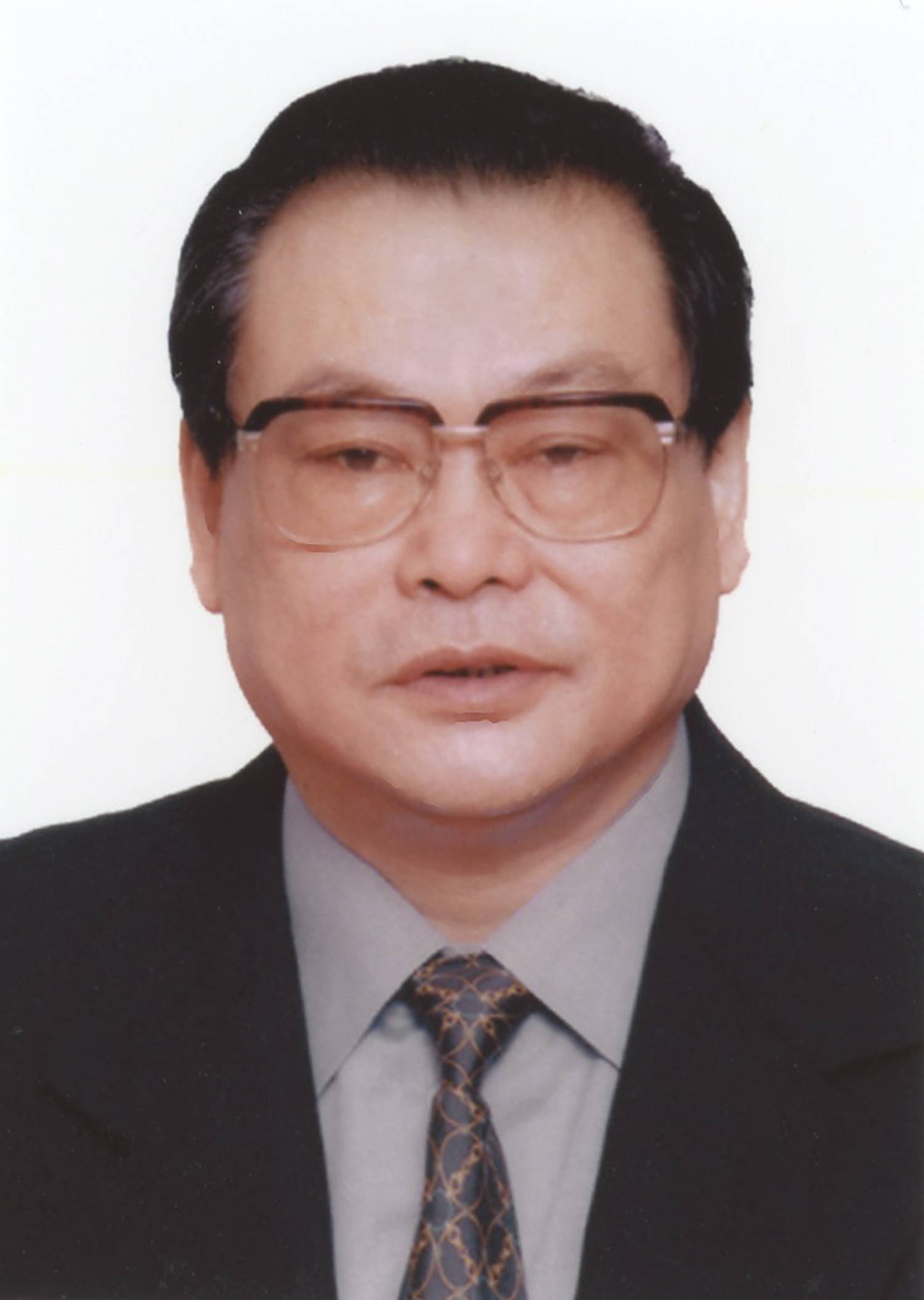王力平同志遗像