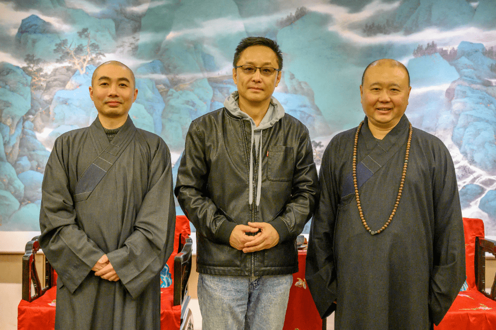 玉佛禅寺聘请著名表演艺术家宋怀强教授为本寺声乐艺术指导