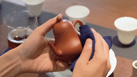 经典|风靡百年的朱泥皱皮小壶，玩家级壶友才懂