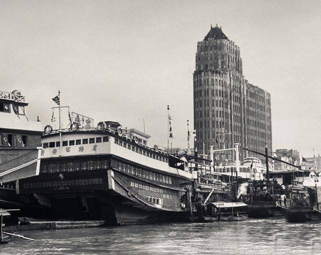 曙光401号沉船事件纪实301人离世干警连续工作5日因公殉职