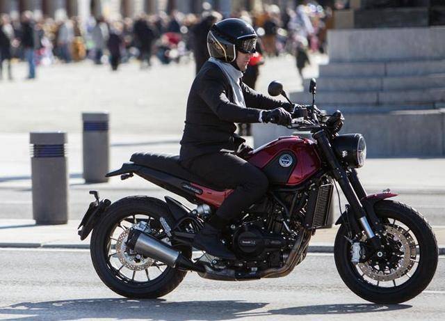 贝纳利小暴龙tnt125为什么被称之为"车界高性价比之车"?