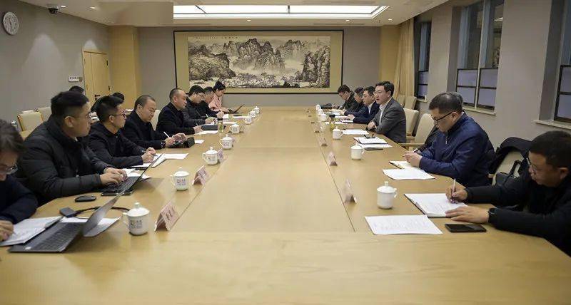王志杰与重庆广阳岛绿色发展有限责任公司党委书记总经理王岳座谈