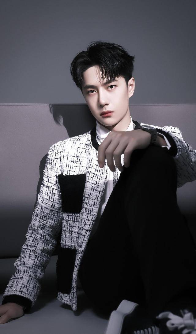 王一博图片:又酷又飒~_王一博_图片