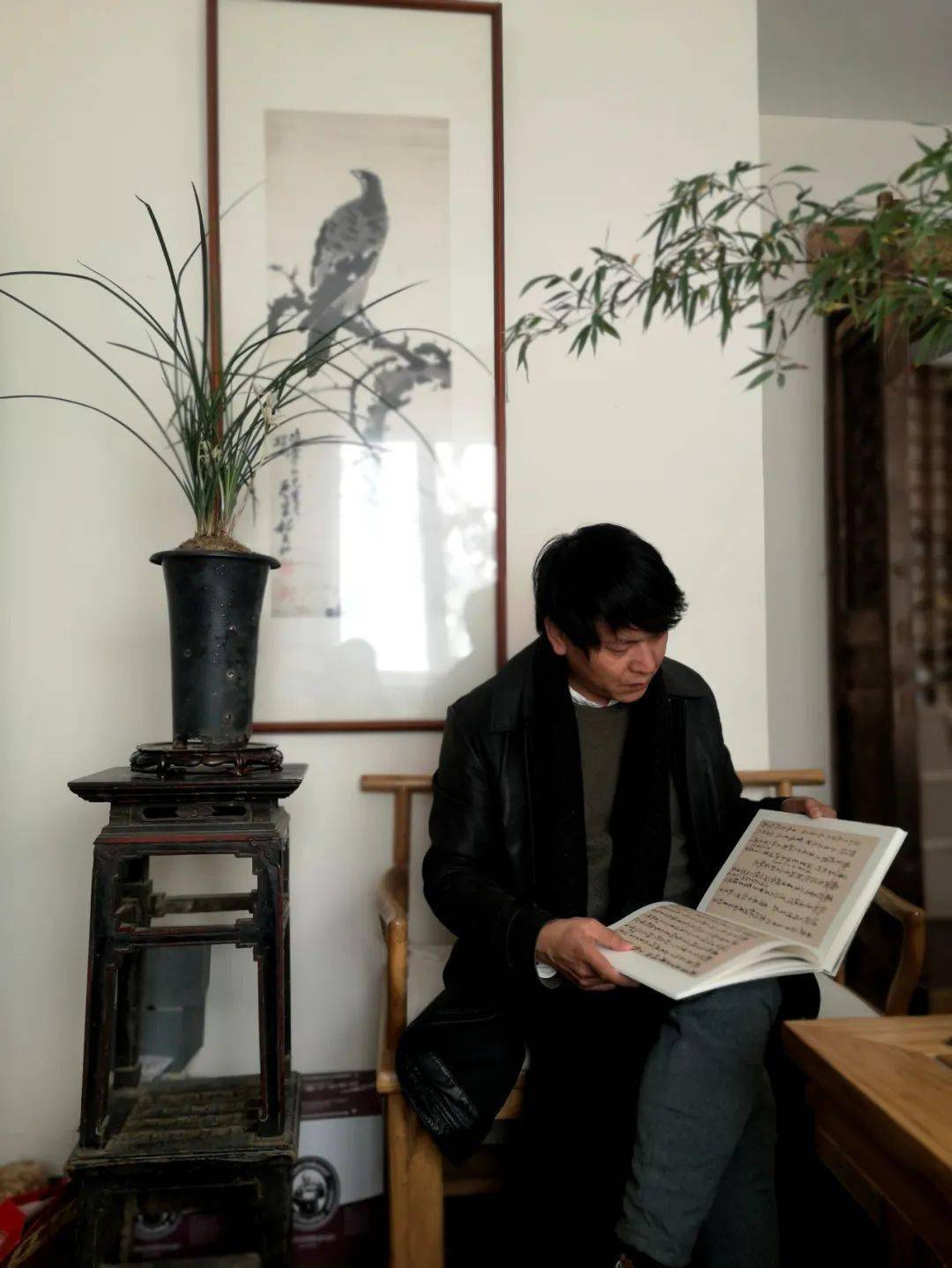苏茂繁,(笔名:苏毓)生于1981年3月,云南大理人,白族,自由画家.
