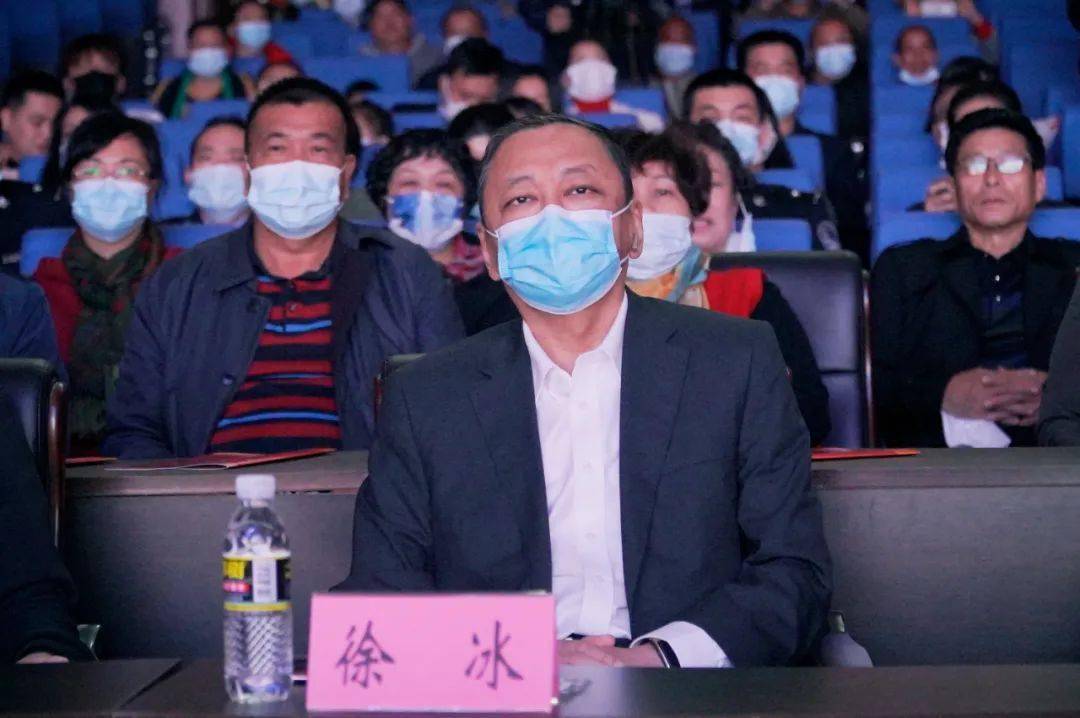 市领导何先英,林春晓,侯启江,徐冰,王民,吴勇等到场观看"家在儋州"