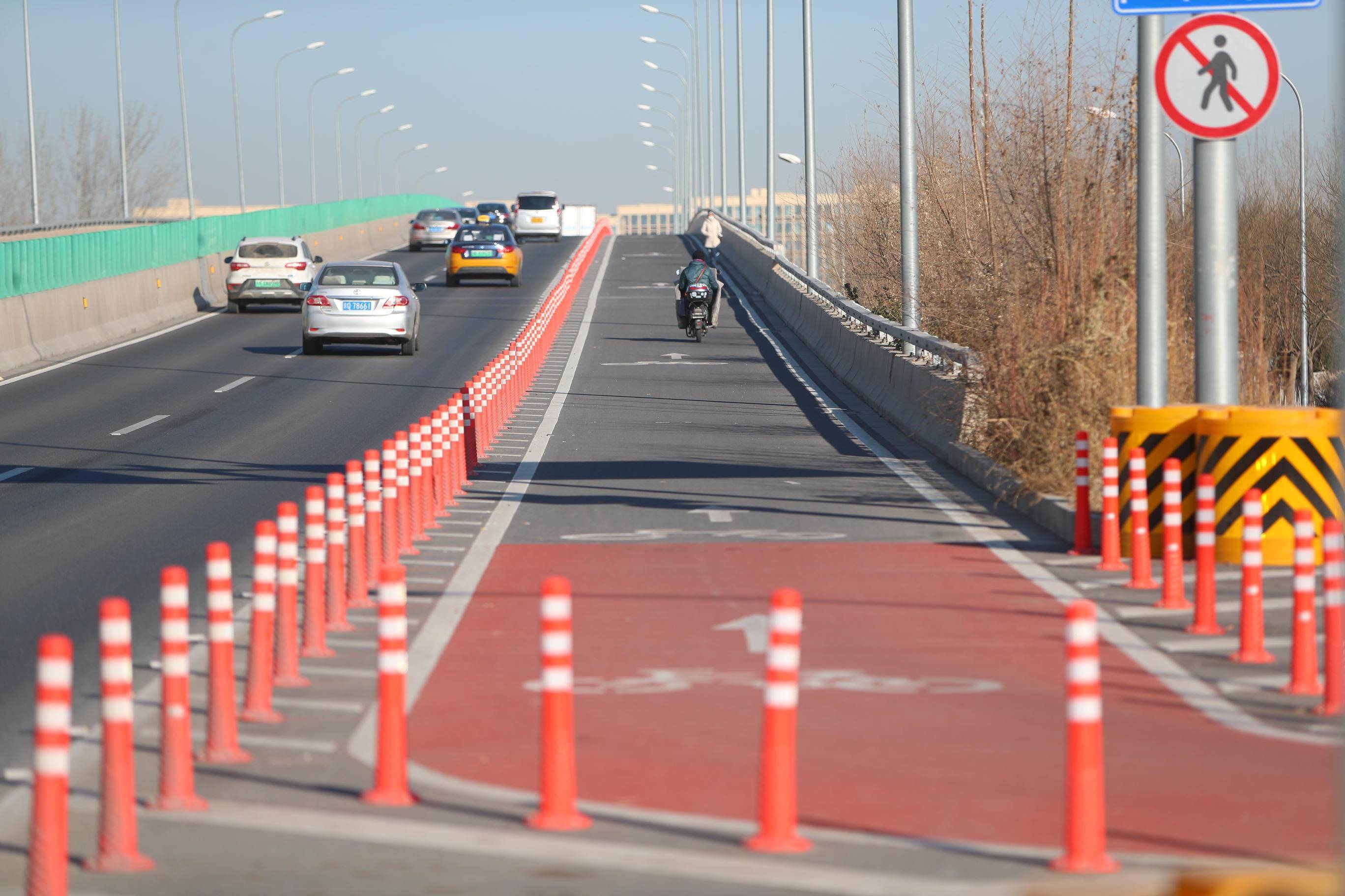 槐房西路道路慢行改造完成_非机动车_汽车道_桥区