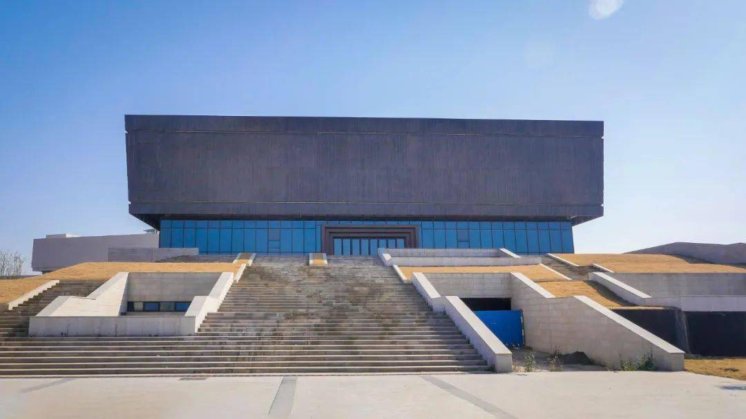 更何况周边还有新建的图书馆,博物馆等等!