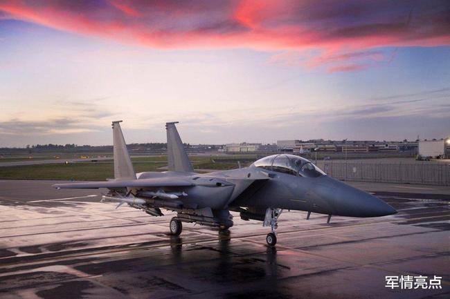 退役战机出售广告语