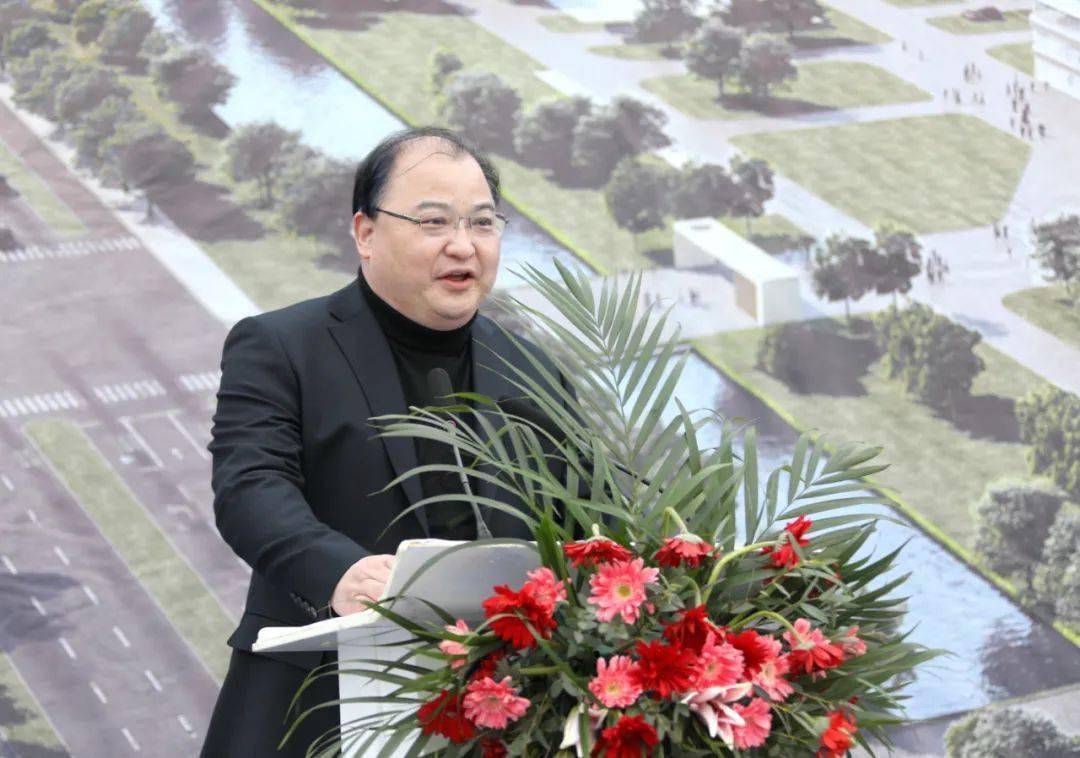 溧阳市人民政府副市长,天目湖生命康原建设指挥部总指挥钱栋宣布溧阳