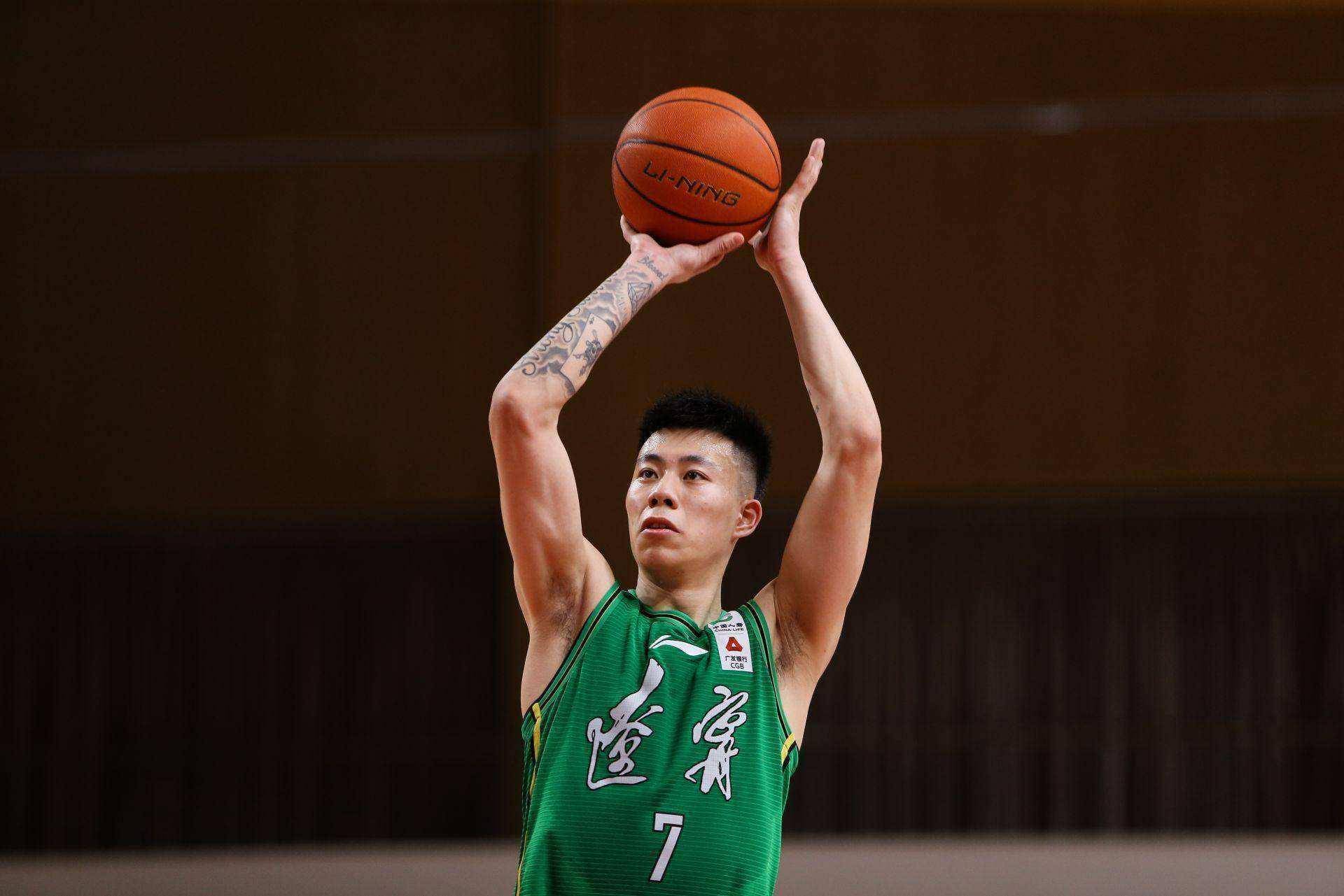 遼寧|技驚四座！張鎮(zhèn)麟今天3個暴扣：郭艾倫背傳+一條龍上籃+籃下扣框