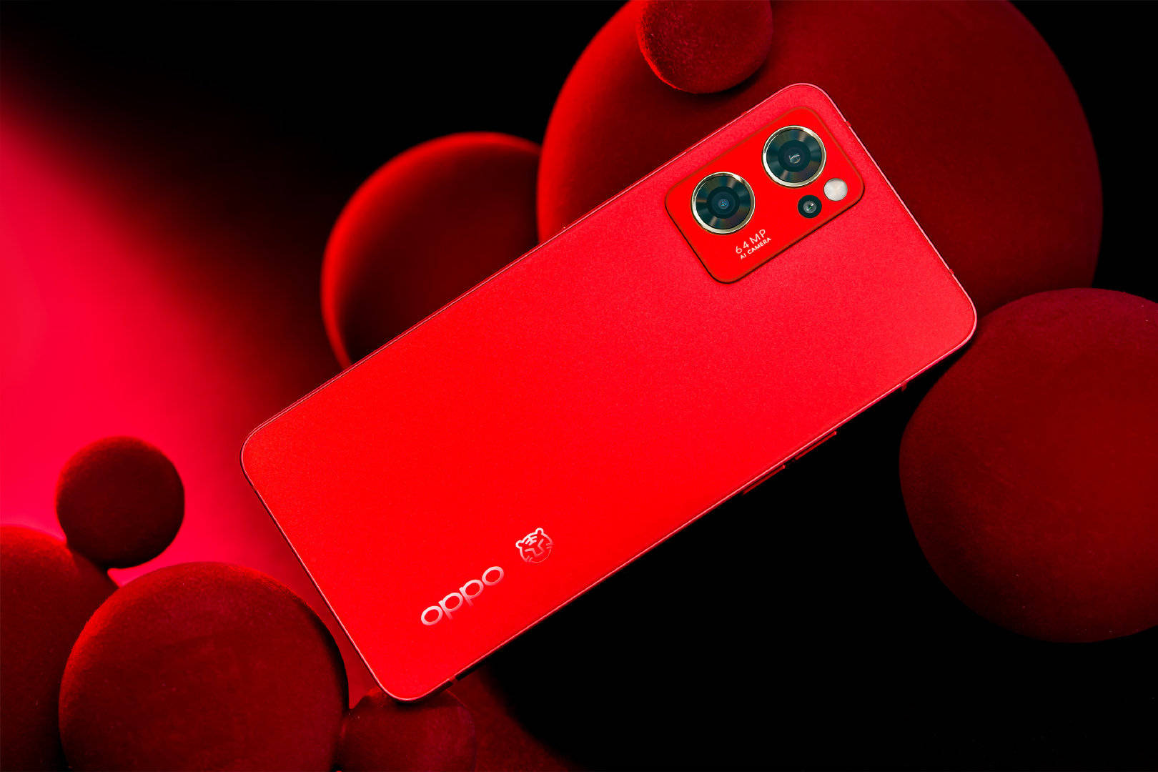 oppo reno7红丝绒新年版正式开售:颜值出众_游戏_手机_红色