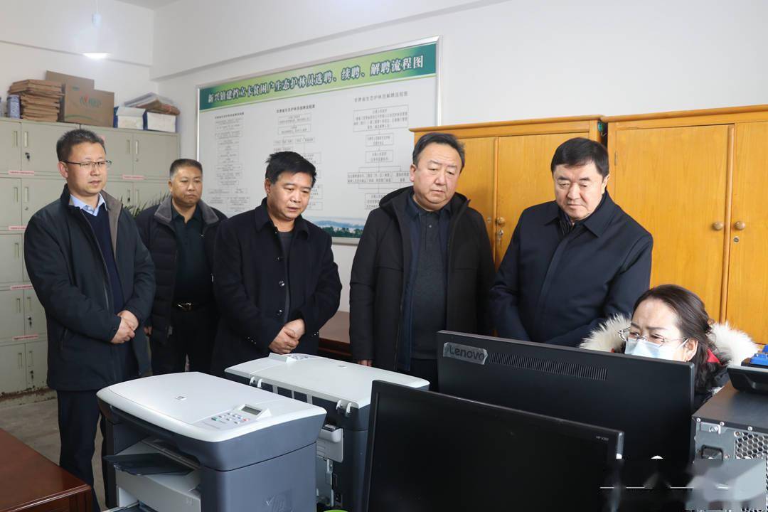 森林草原防火,松材线虫病防治等林草重点工作,副县长金辉一同调研