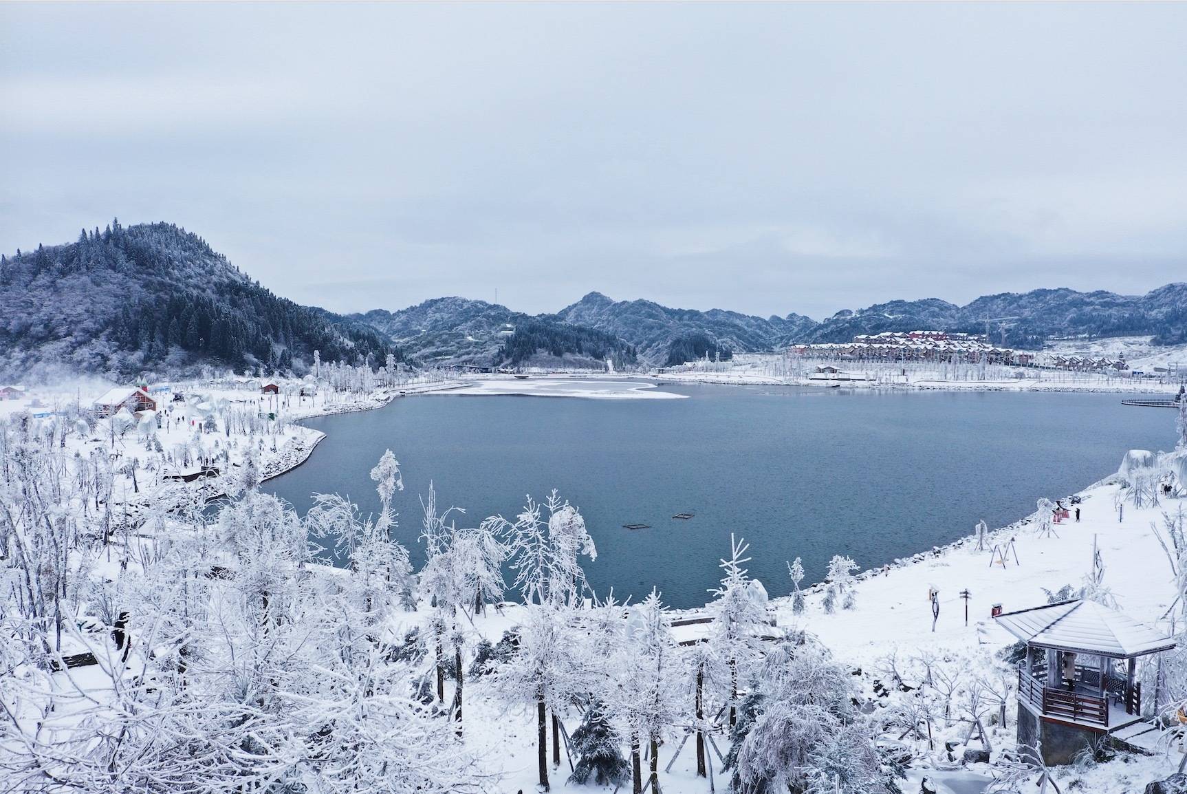 南天湖雪景图片