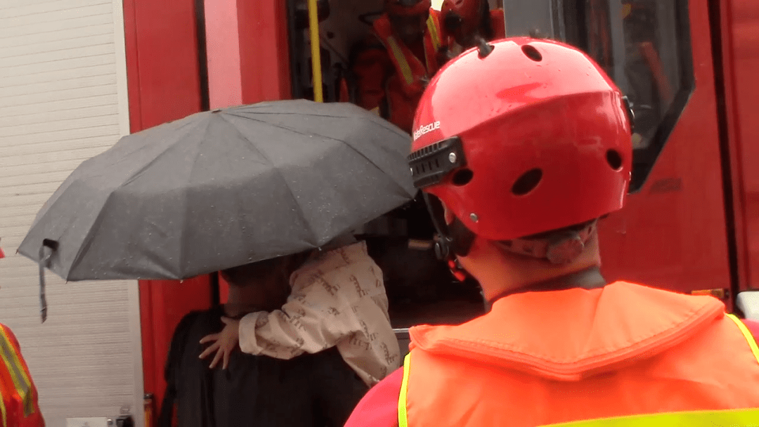 风雨同心铿锵前行盘点2021年滨州消防的感人瞬间