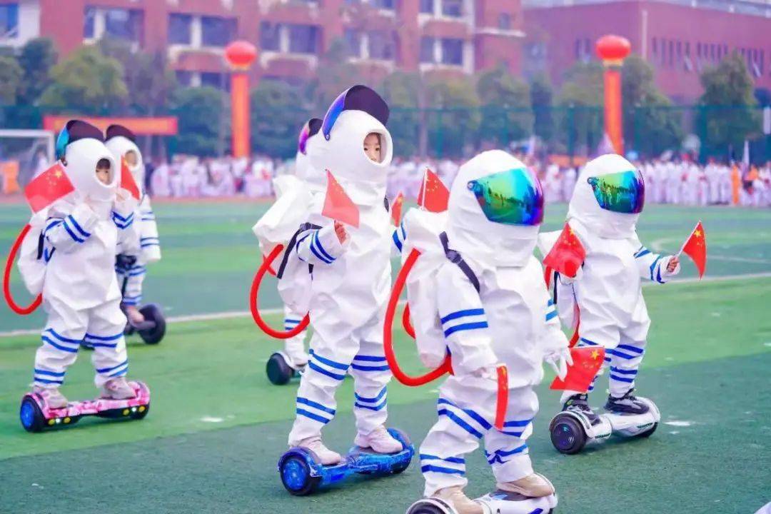 幼儿园里的航天梦