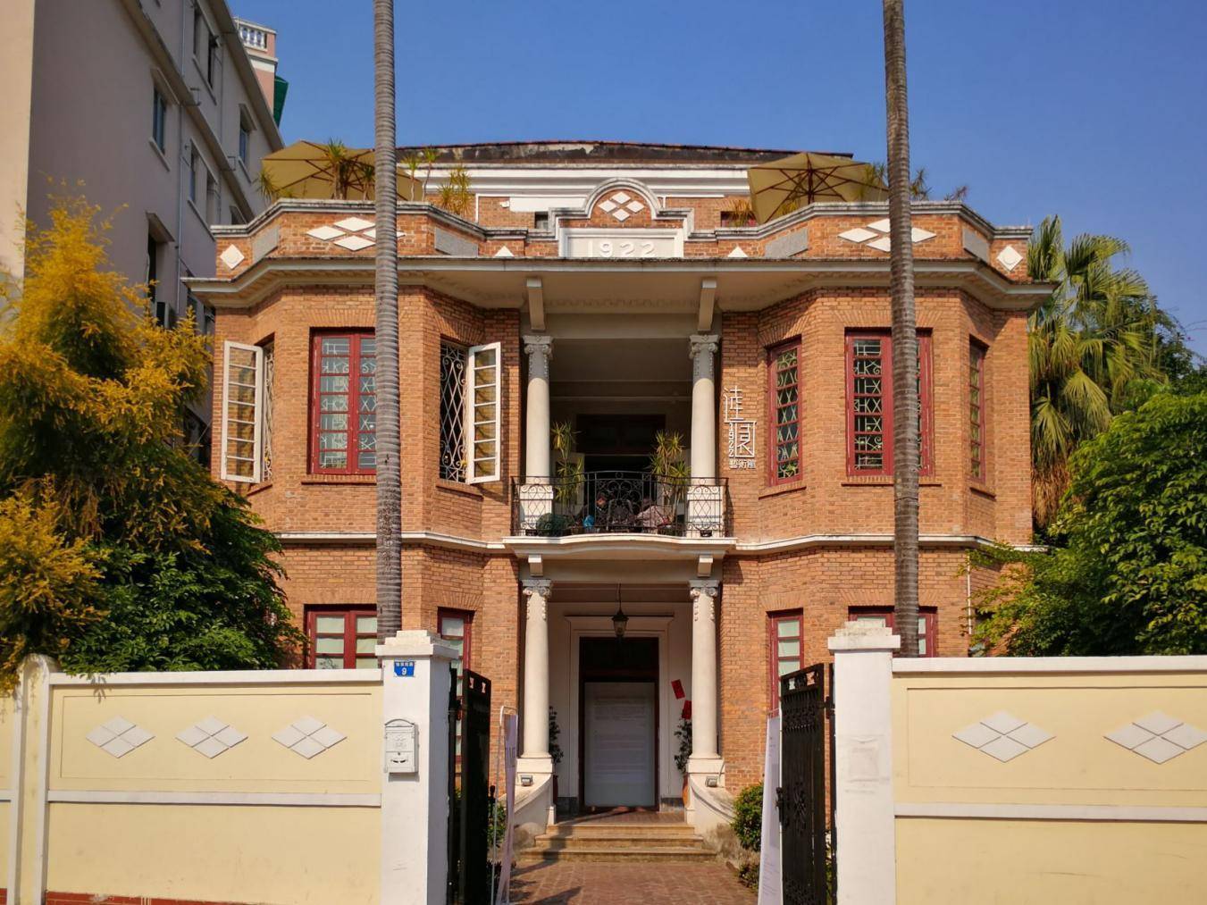 新年来新河浦历史街区沉浸式体验潮流风尚看百年建筑10年蝶变