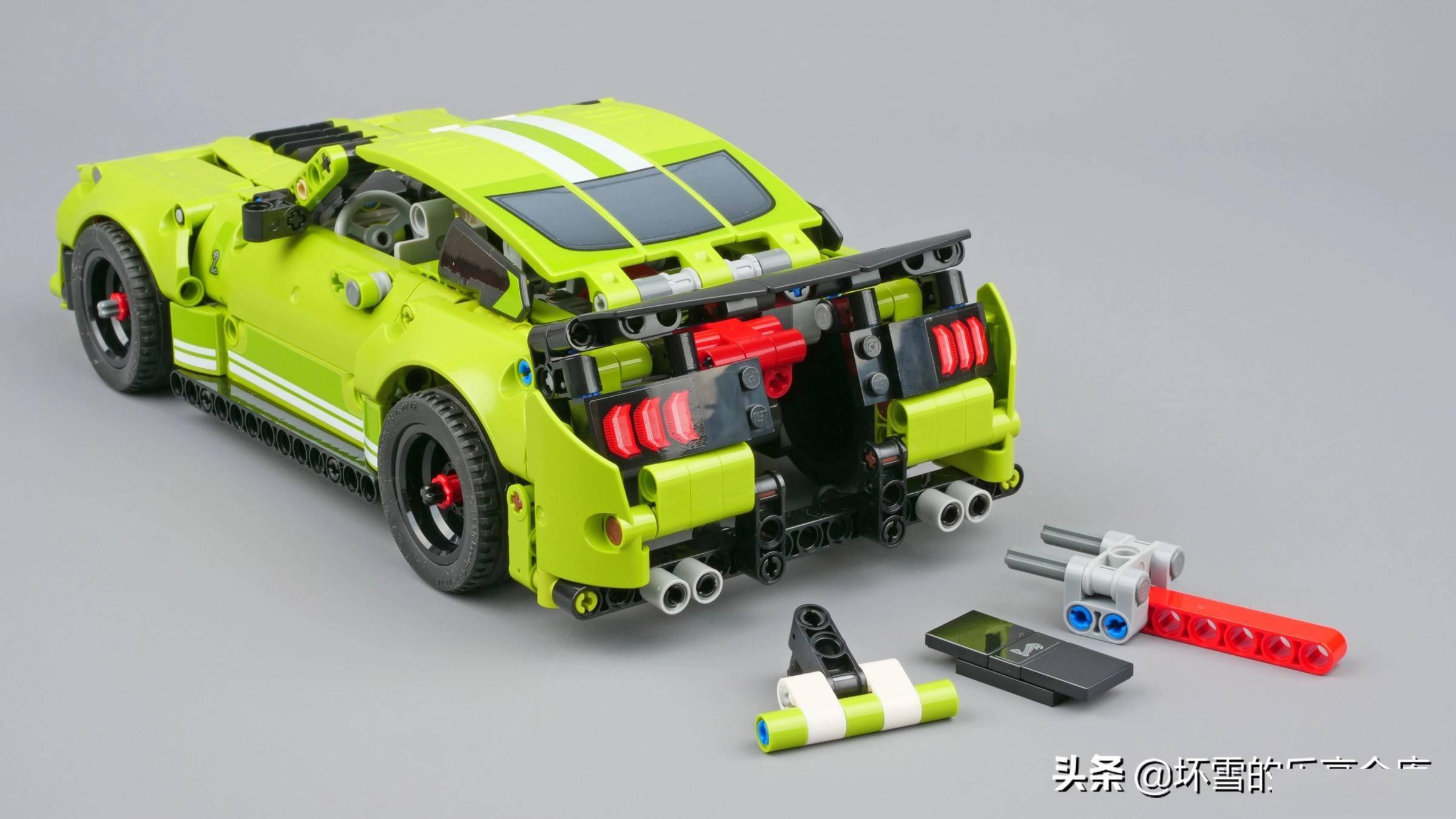 云玩乐高科技组42138体验野马中最野的马谢尔比gt500