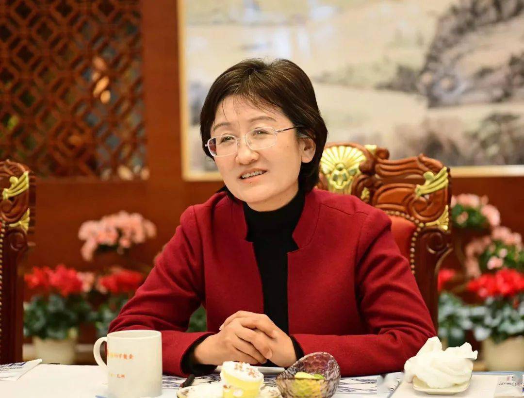 第三十五场新一年继续爱一座城攀一座山追一个梦