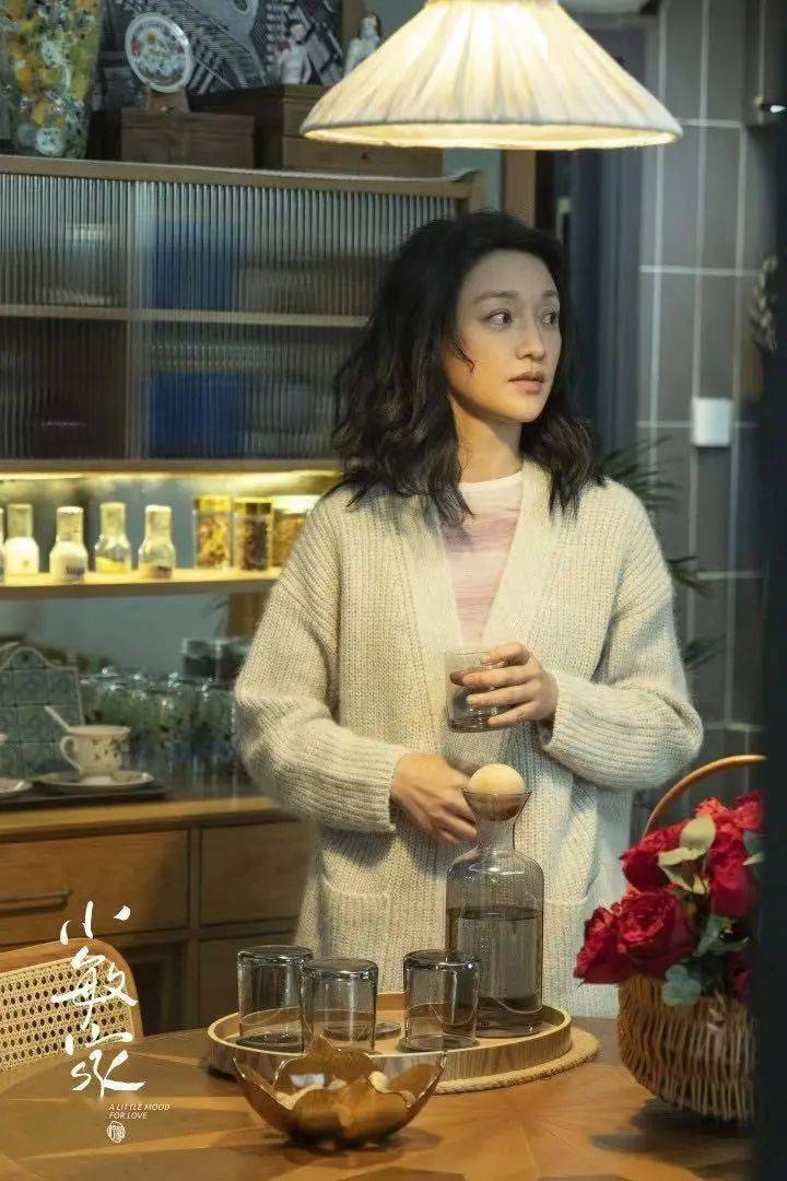 中年人|打开小敏家的衣橱，里头全是“断货王”