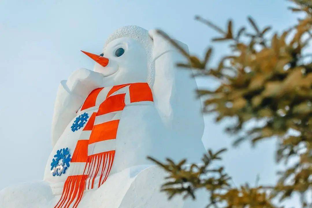 第二届哈尔滨外滩“雪人码头”冰河狂欢节盛大开园