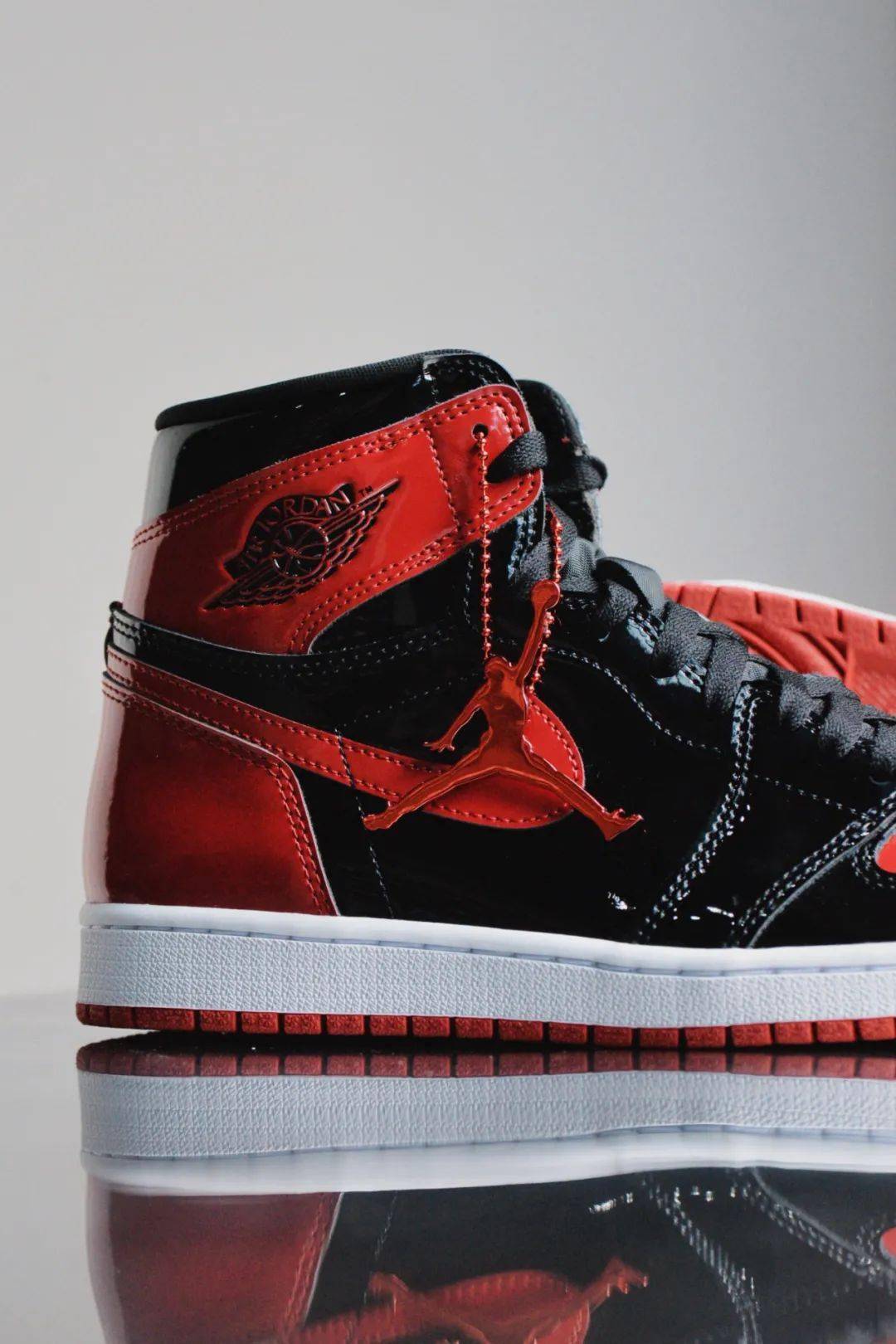 soar新品预览airjordan1retrohighogbredpatent