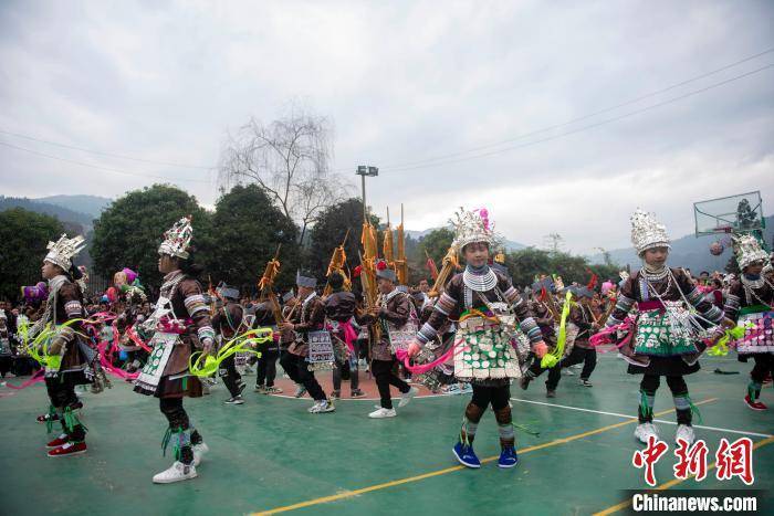 从江|贵州从江：非遗进校园笙舞庆新年