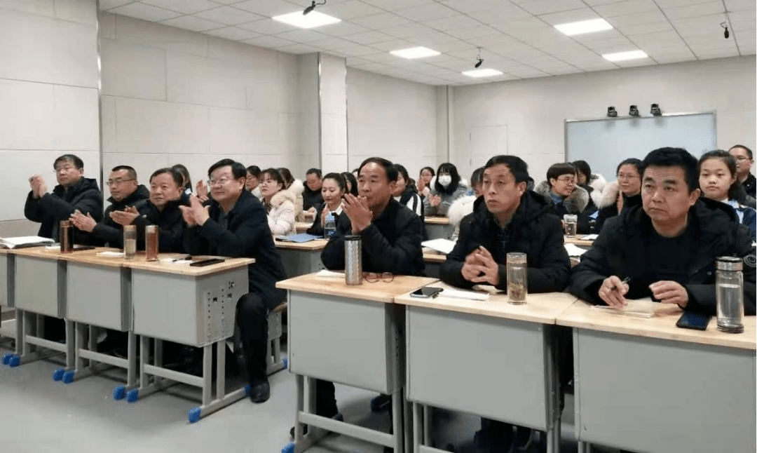 经典浸润人生诵读炫出风采国棉学校初中部成功举办教师诵读比赛