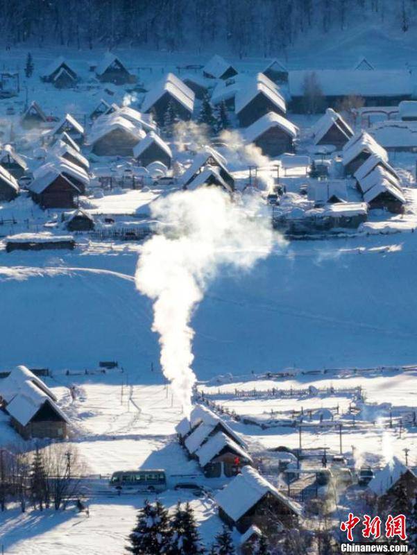 雪山|冬日喀纳斯禾木村犹如童话世界