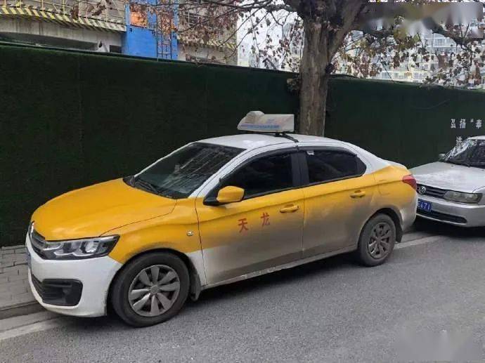 涉嫌跨区域营运,新洲一辆的士被截停_武汉_出租车_车辆