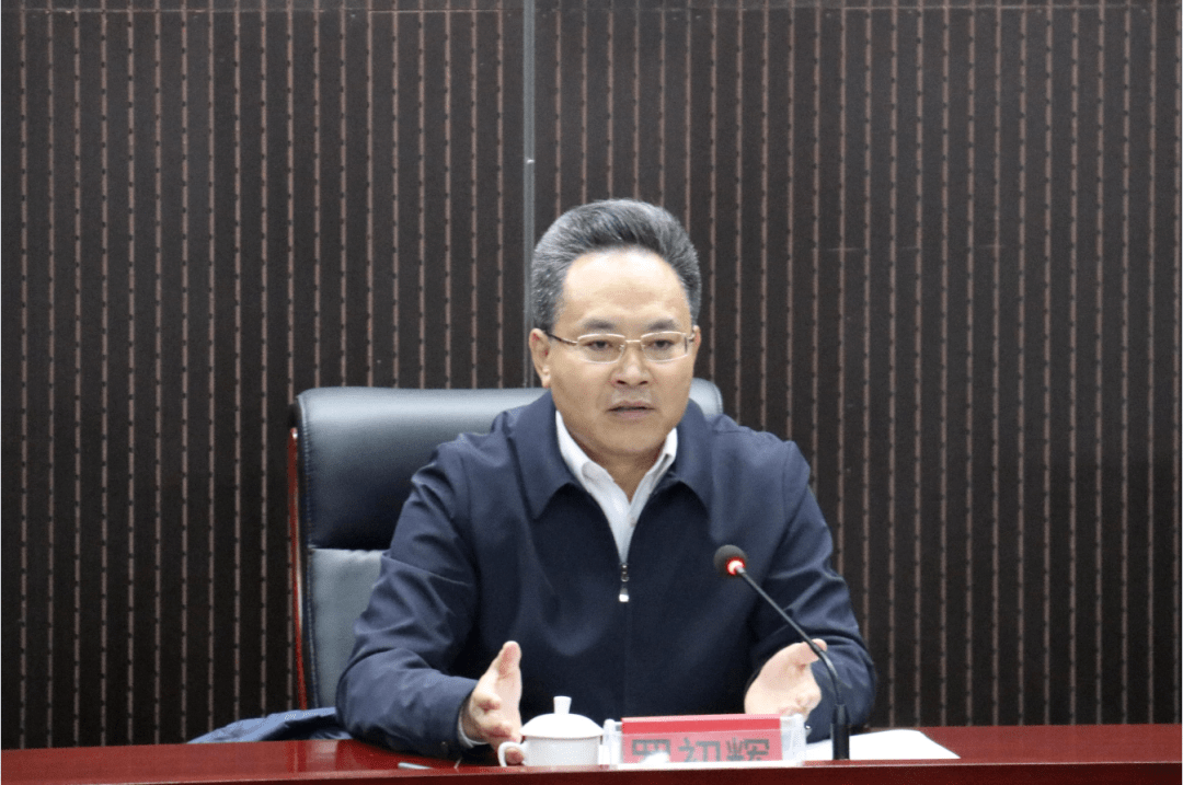 罗初辉局长对2021年全市中小学德育工作取得的成绩充分肯定,对2022年