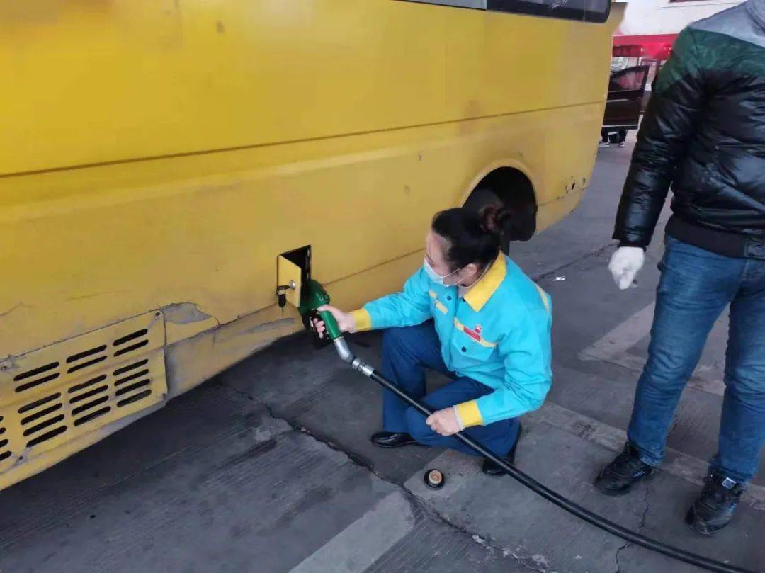 先进风采管雪梅五爱带活一座站