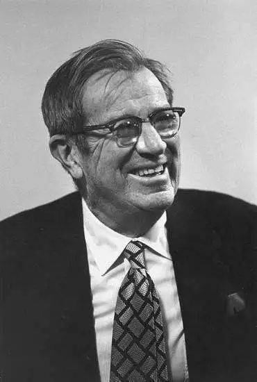 揭秘硅谷传奇:惠普的创业故事_戴维·帕卡德_无线电_父亲