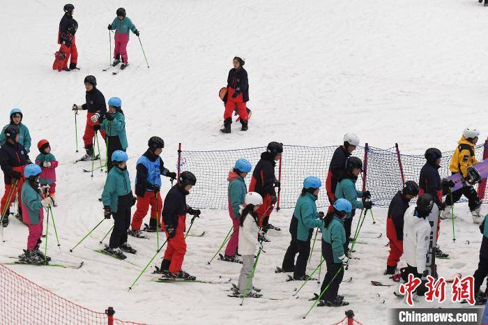 杨华峰|冬奥会将近 长沙掀起“冰雪热”