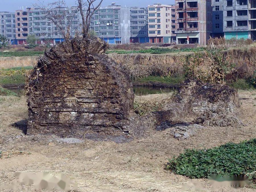 【高安寻古】七星堆遗址公园,步履蹒跚三十年!_墓葬_古墓群_出土文物