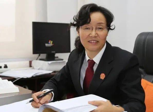 魏晶晶入选2021年度人民法院十大亮点人物