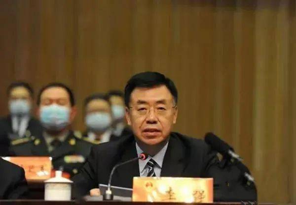 市委书记李强代表市委,向大会的成功召开,向当选的同志表示热烈祝贺