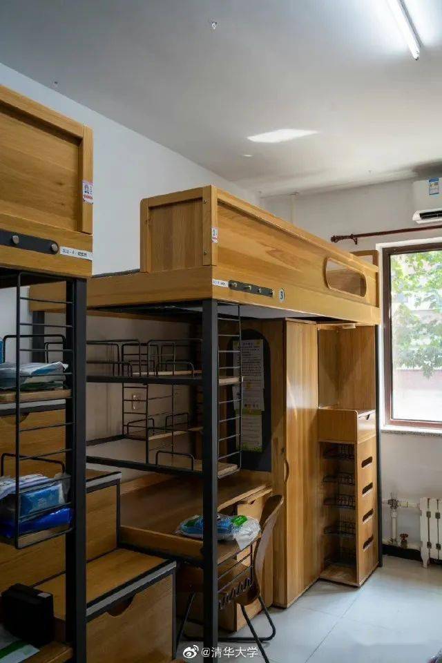 据说,清华大学拥有华北地区条件最好的大学生宿舍群——紫荆公寓,是