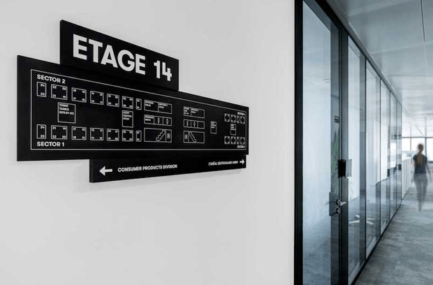 办公环境导视系统设计的内容及意义_标识_企业_导向