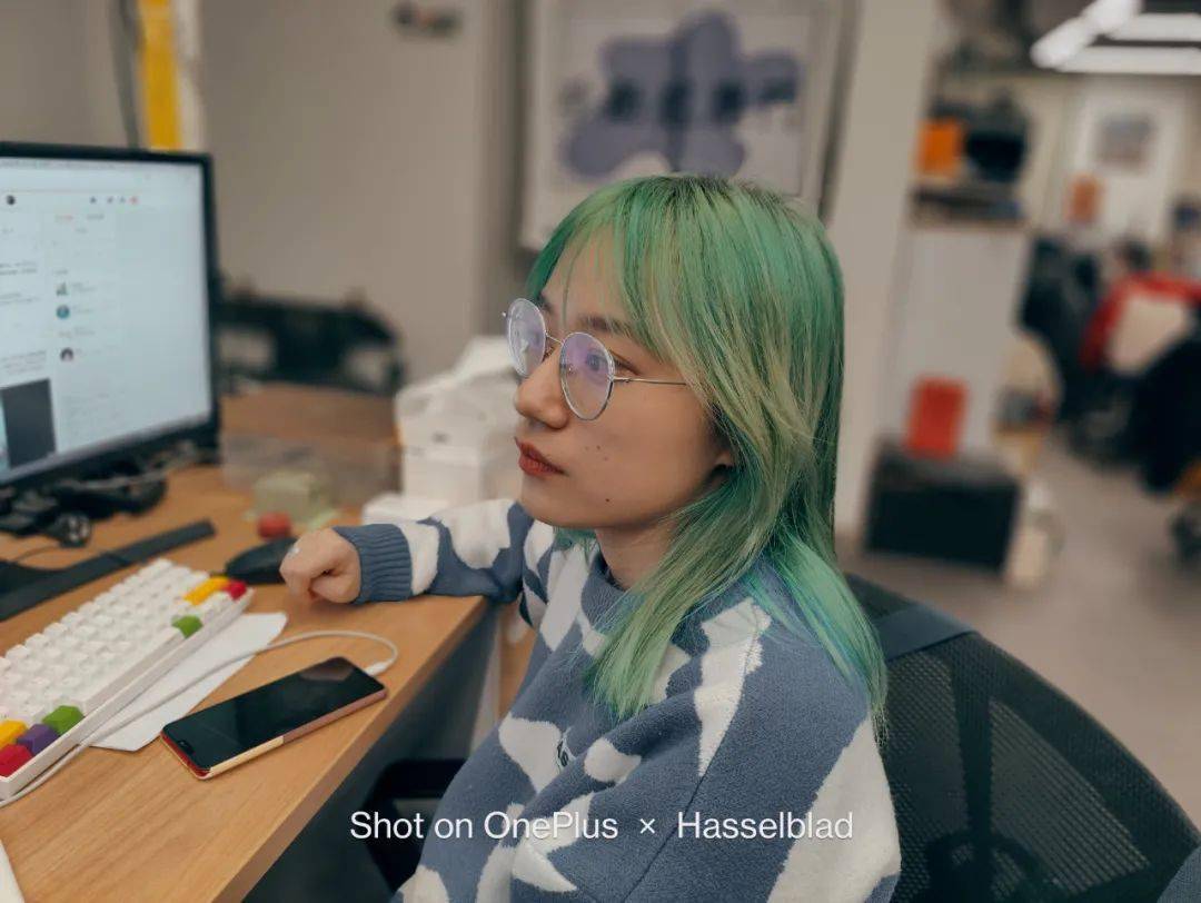 托尼|4699元起的一加10 Pro，开始研究起了游戏体验。。。