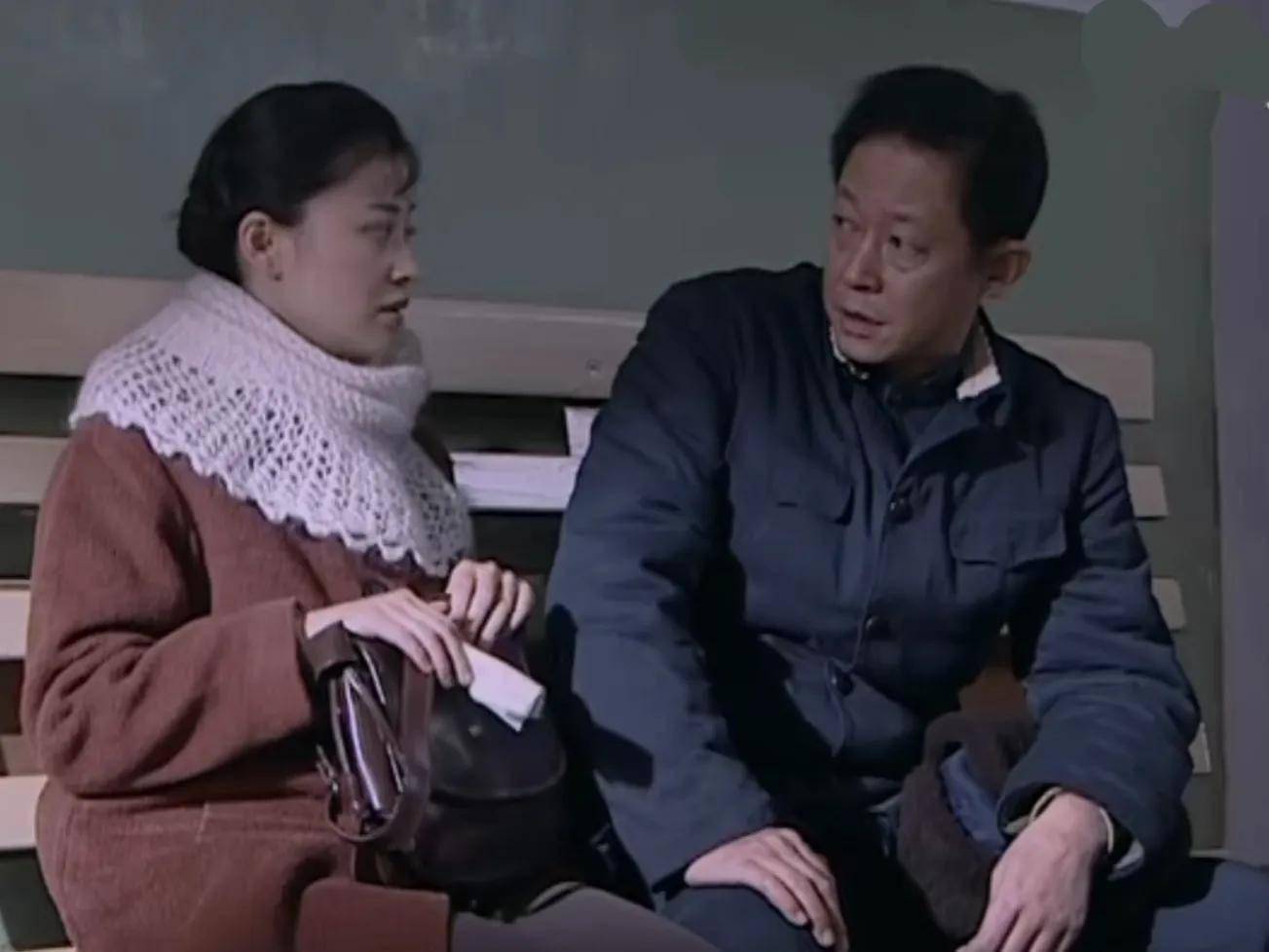 《幸福还有多远》原著李萍和吴天亮的两次婚姻,无爱,都迫于现实_生活