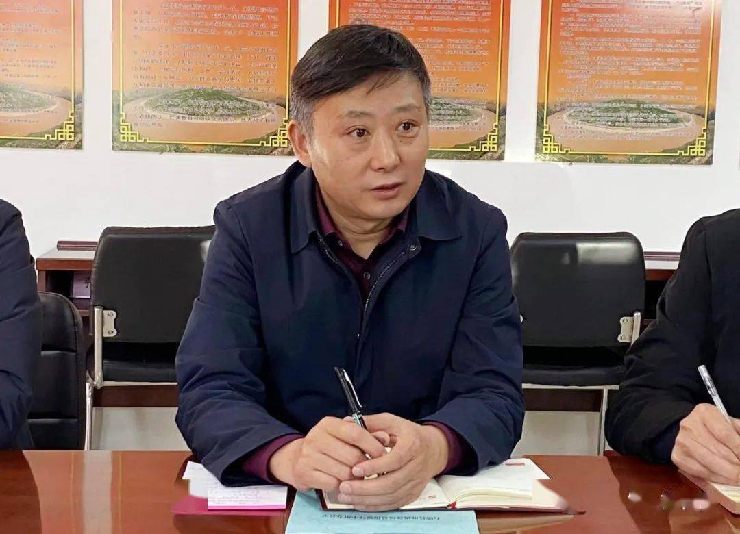 微石楼移风易俗我先行闫建军深入灵泉镇马村调研移风易俗工作